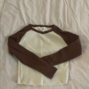 GAP Two-Tone Brown and Cream Raglan Shirt